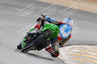 media/Dec-17-2022-SoCal Trackdays (Sat) [[224abd9271]]/Turn 10 Backside (120pm)/